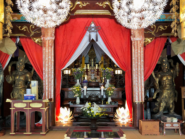 護法山正雲寺 会津本山 正雲寺は誰もが気持ちよく集える「みんなのお寺」です。 お寺でお葬式をする